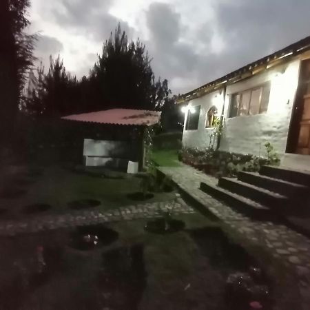 Samay Toa Hotel Otavalo Buitenkant foto