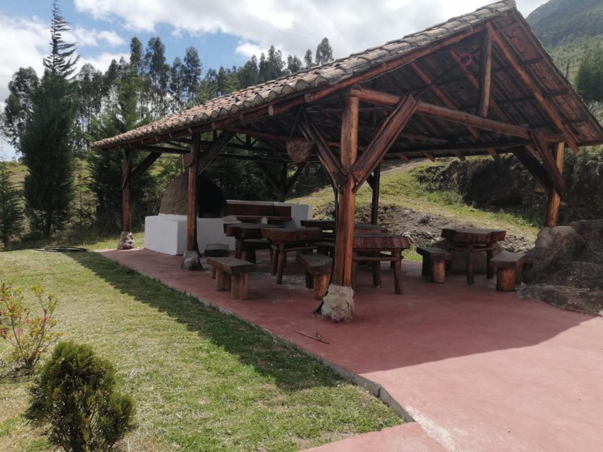 Samay Toa Hotel Otavalo Buitenkant foto
