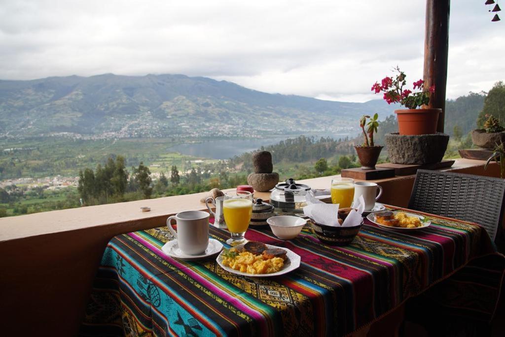Samay Toa Hotel Otavalo Buitenkant foto
